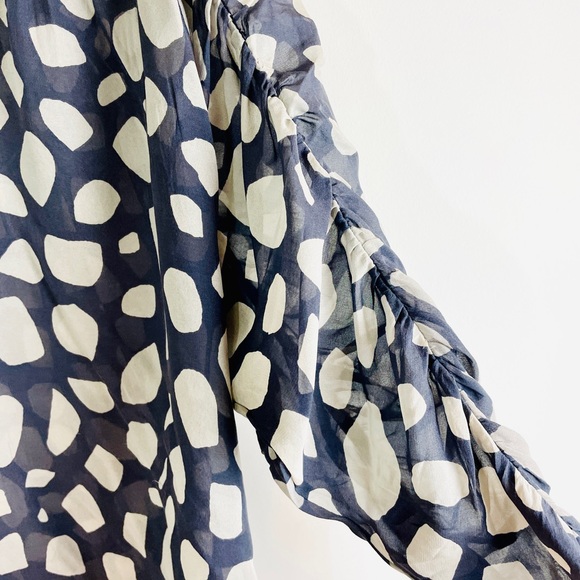 Club Monaco Silk Blouse - Picture 4 of 7